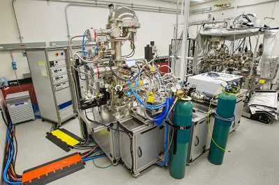 Lab-based ambient pressure X-ray photoelectron spectroscopy (XPS) instrument at CFN. Photo of the lab experiment