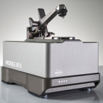 Photo of Bruker Optics’ MOBILE-IR II mobile FT-IR spectrometer